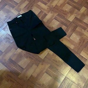 Madewell Black Skinny Jeans. Size 28